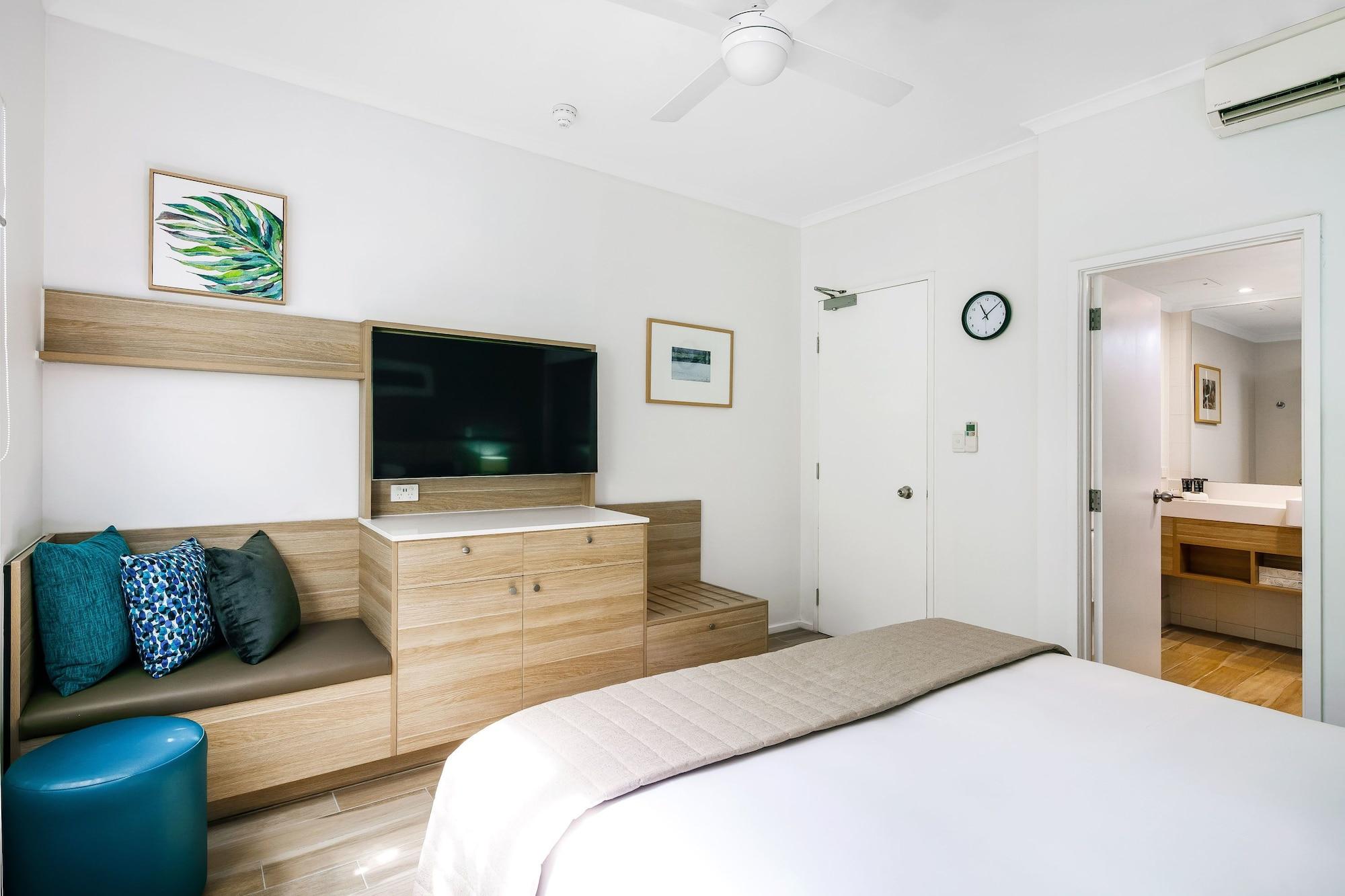 Mantra Portsea 4*