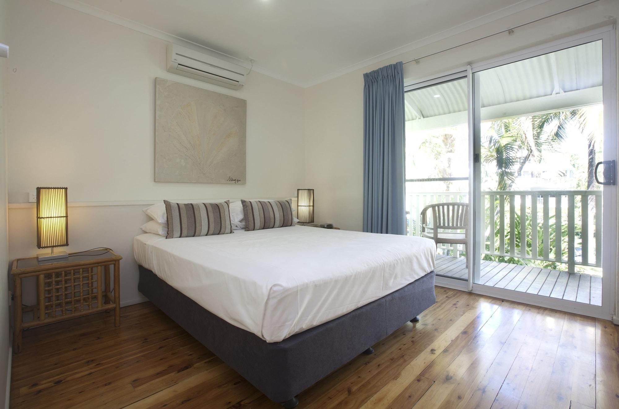 Aparthotel Coral Sea 4*