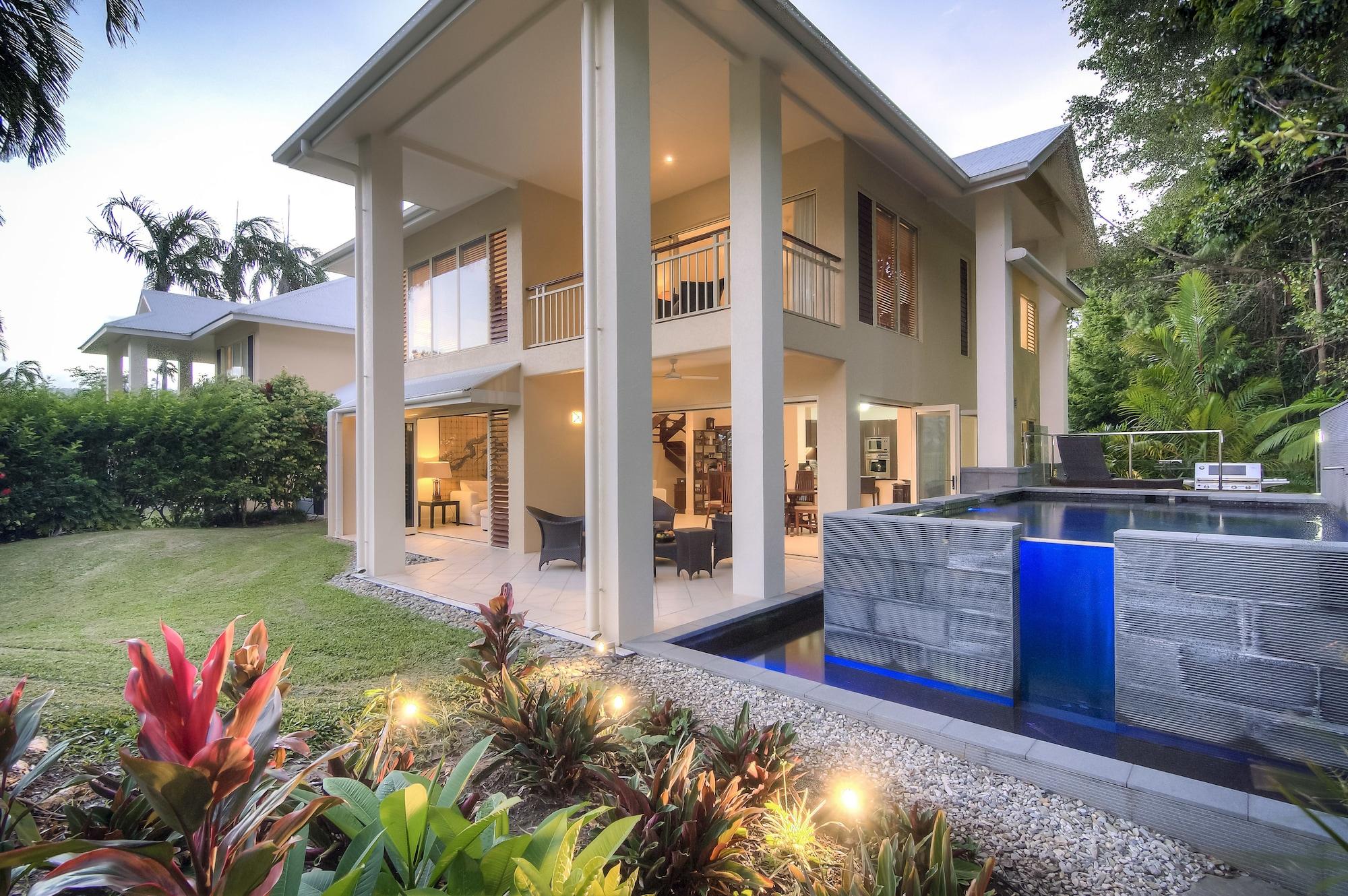 Paradise Links Port Douglas