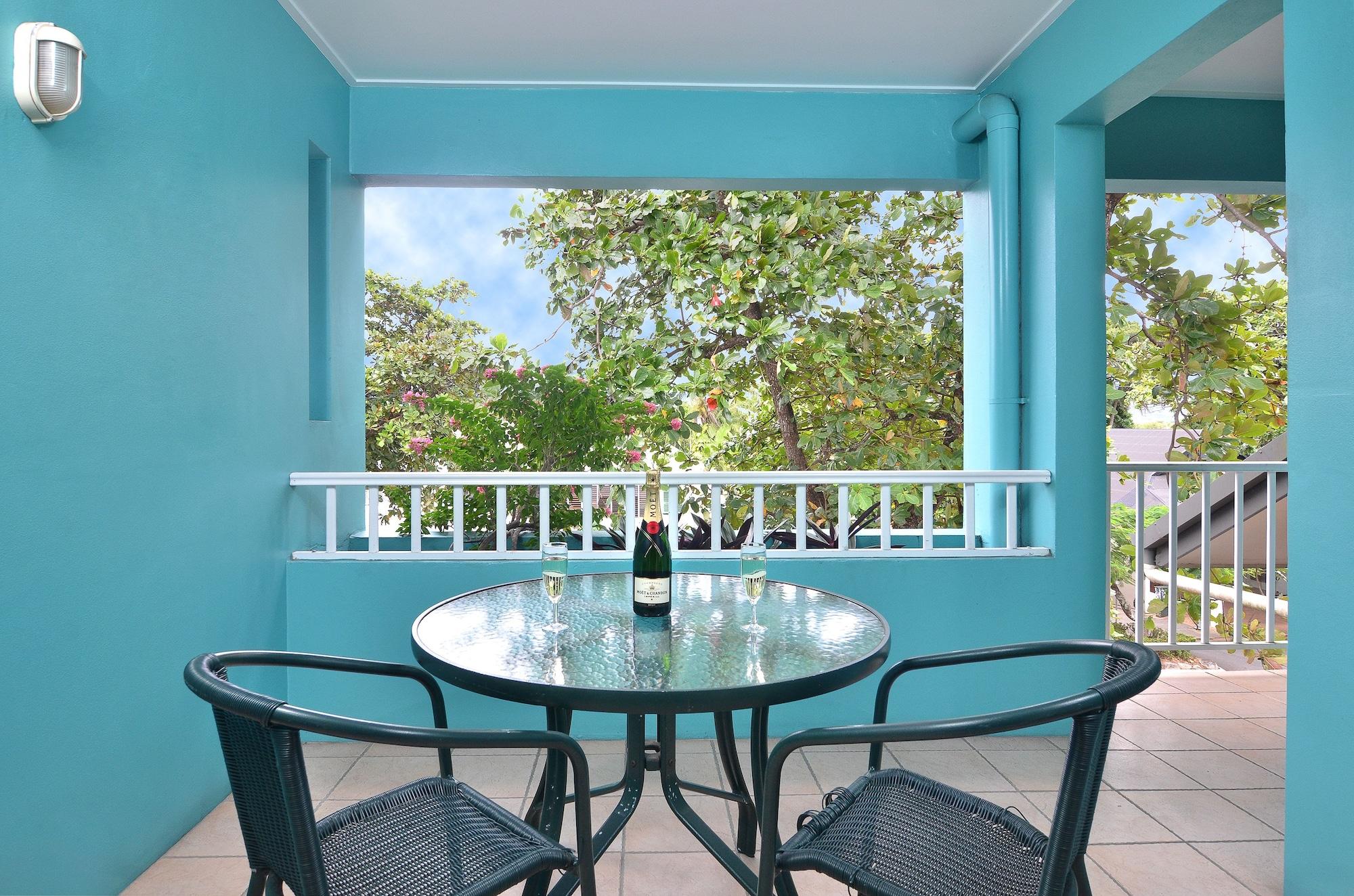 Le Cher Du Monde Adults Only Aparthotel Port Douglas