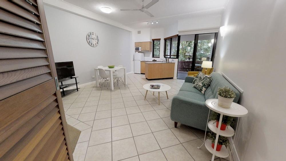Aparthotel Silkari The Pavilions Port Douglas