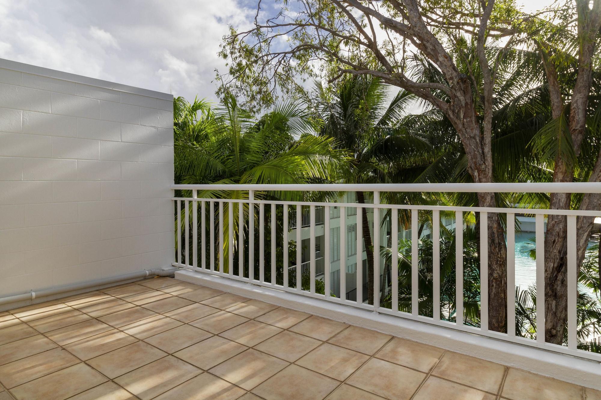 Aparthotel The White House Port Douglas