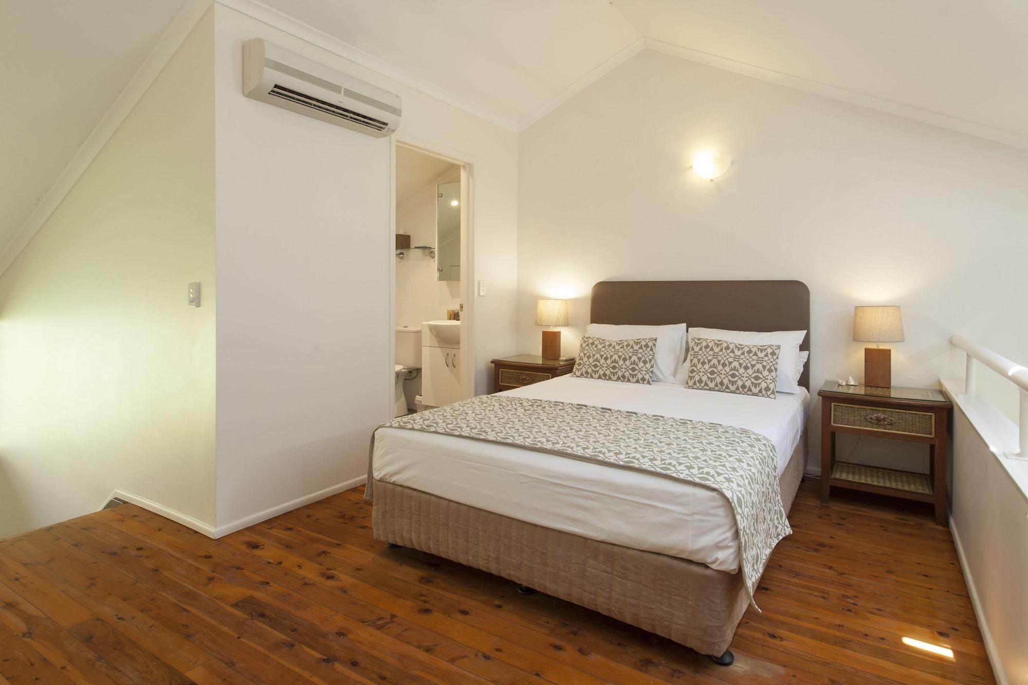 Aparthotel Coral Sea 4*