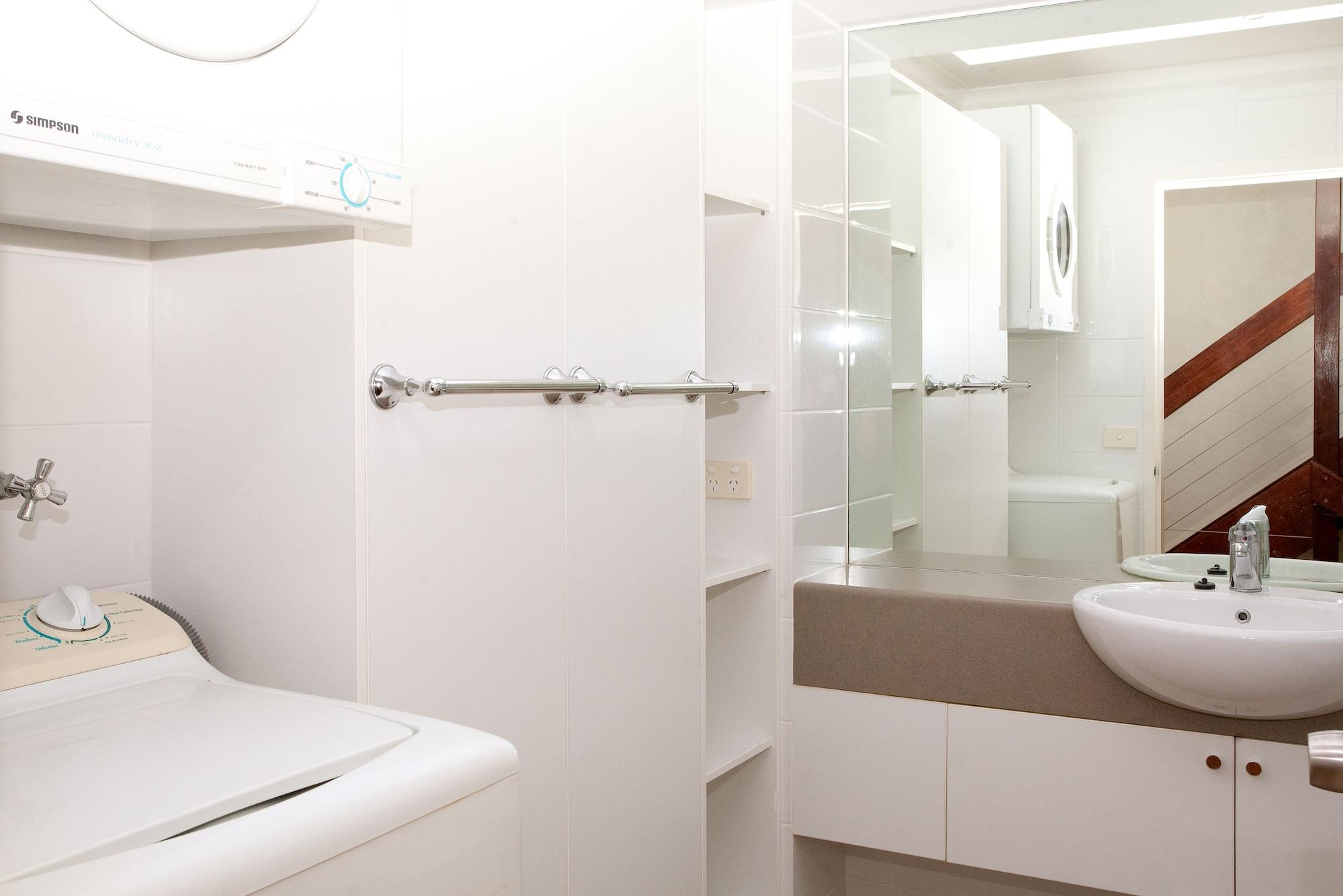 Coral Sea Aparthotel 4*