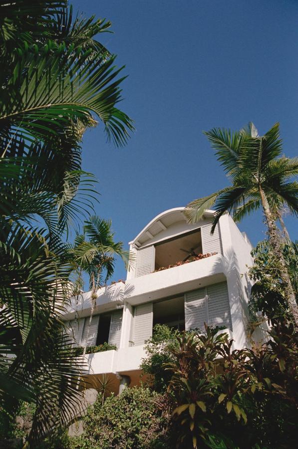 Club Tropical - Newly Renovated Apartment