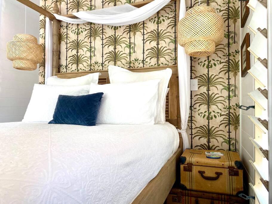 Pandanus Place - With Bicycles * Port Douglas