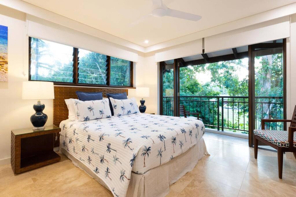 Villa Nyaru Port Douglas, Qld *