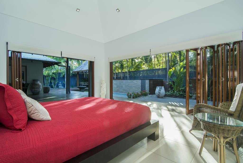 Sisanya Port Douglas