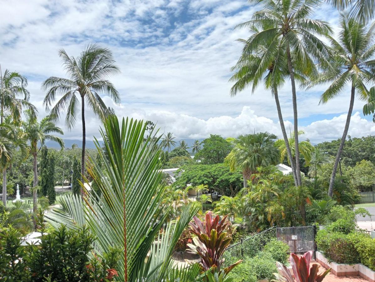 Club Tropical - Official Onsite Reception & Check In Aparthotel Port Douglas
