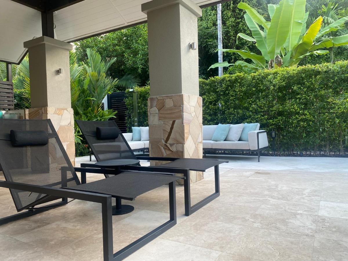 Villa Aqua Beachfront
