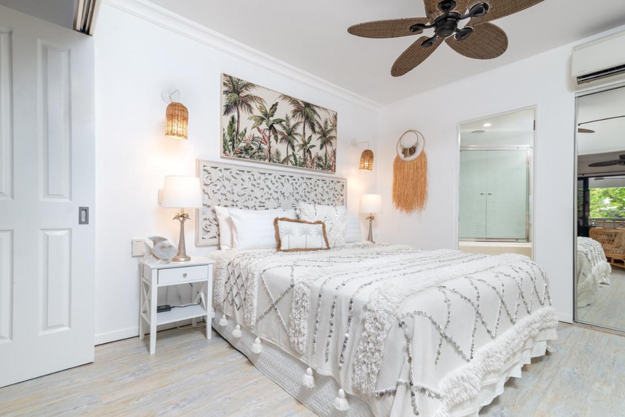 Boho Bliss In The Position In Town, King Bed, 2 Pools, Free Wifi And Undercover Parking Apartment
