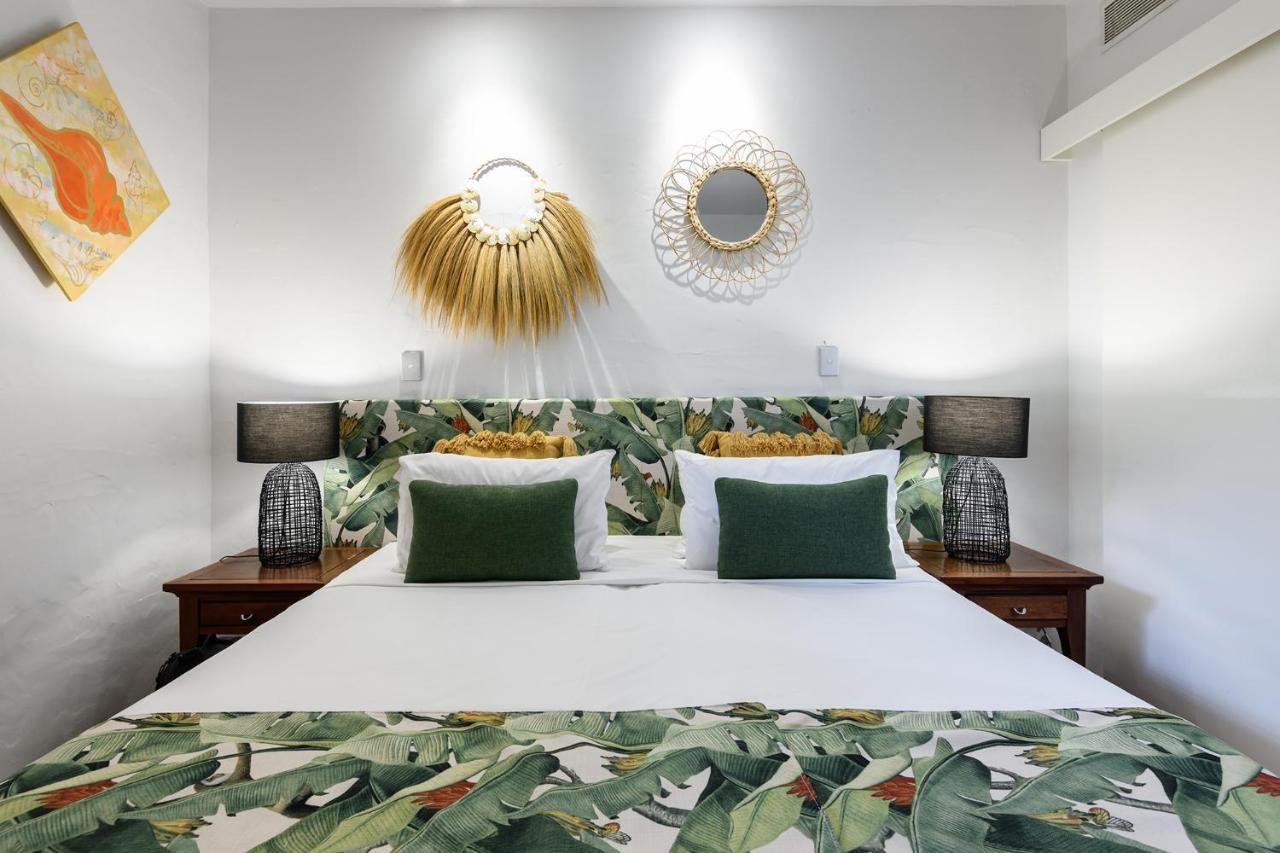 Seascape Holidays At Club Tropical Apartment