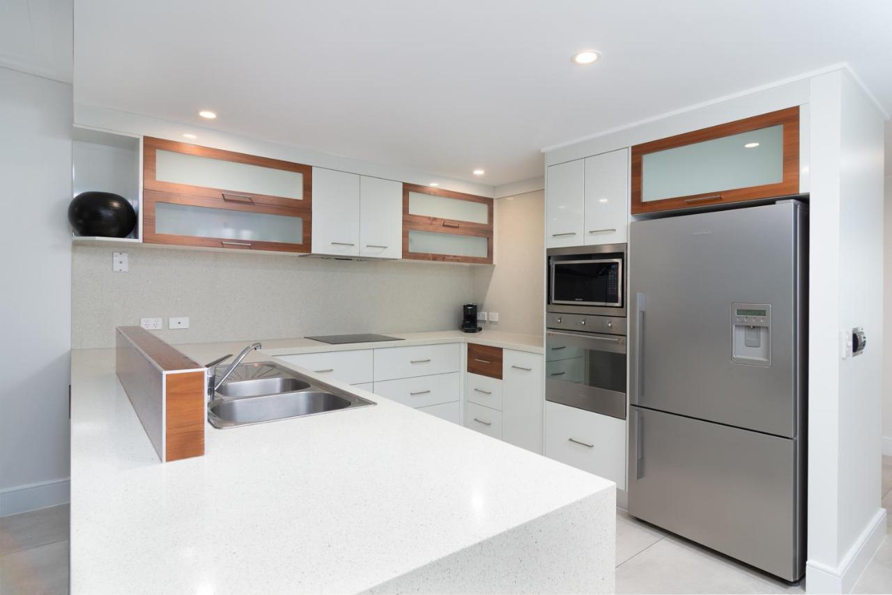 Aparthotel Mandalay Luxury Beachfront Port Douglas
