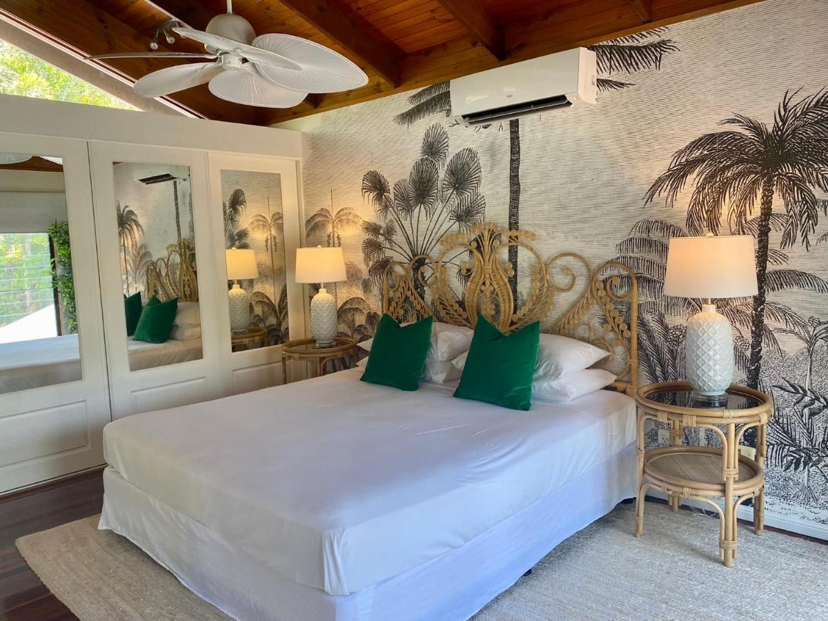 Coral - Tropical Oasis Footsteps To Four Mile Villa *