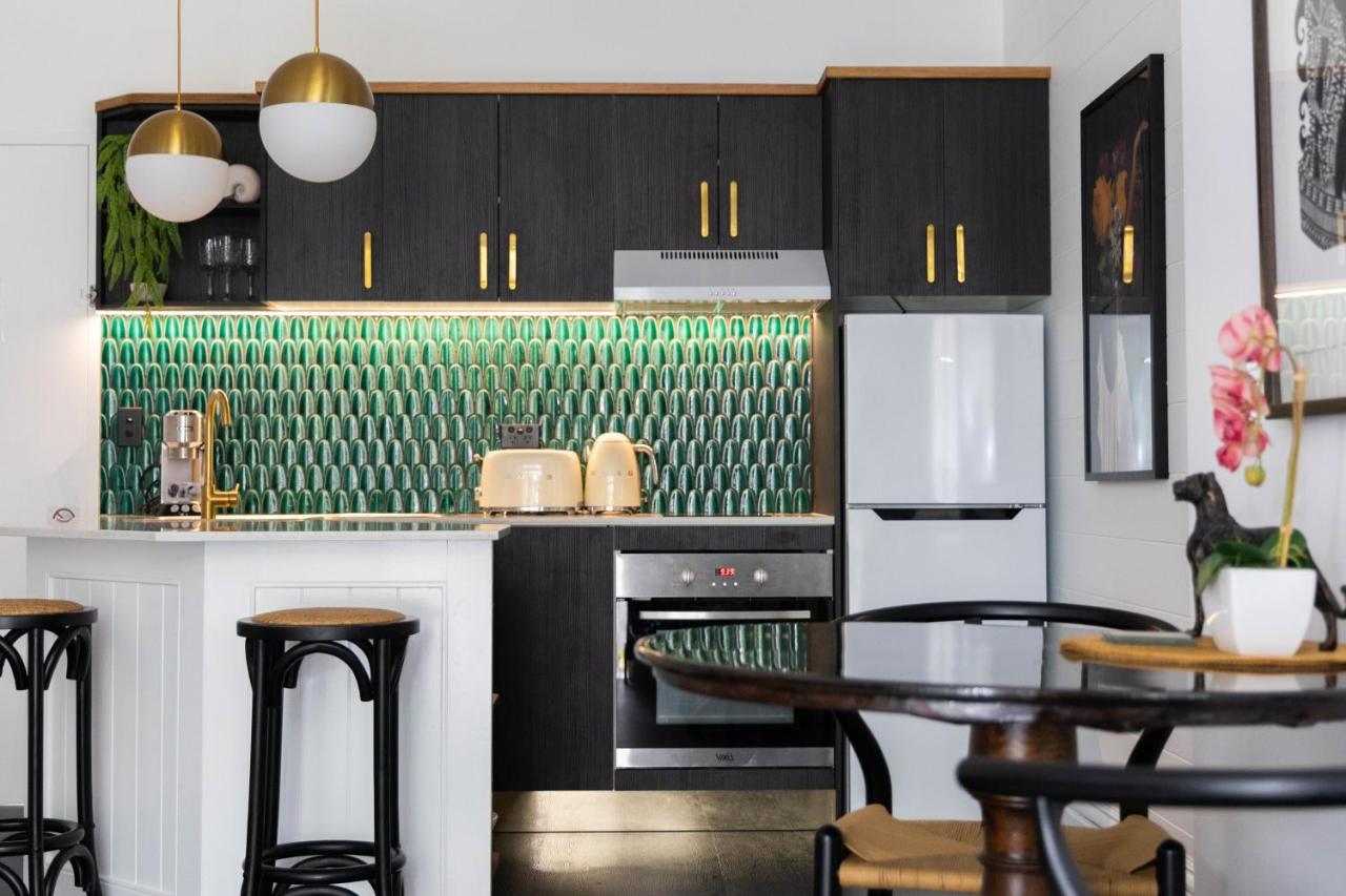 Noir-luxe In Port Douglas, Newly Renovated 2023 Port Douglas