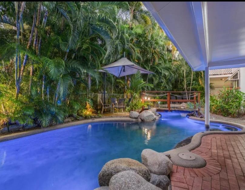 Noir-luxe In Port Douglas, Newly Renovated 2023 Port Douglas