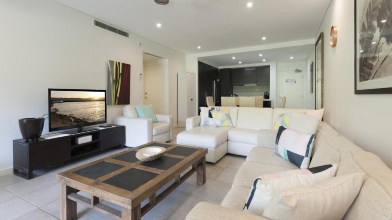 Azure 125 Holiday home *