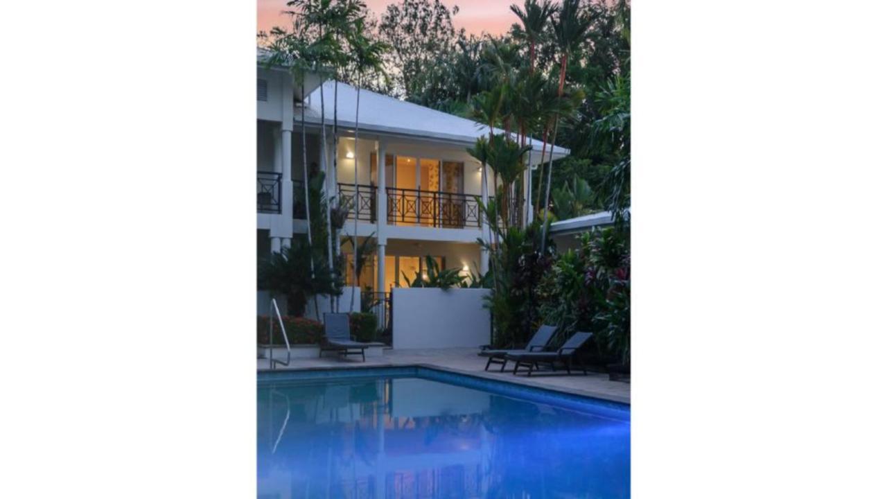 9 Plantation House *