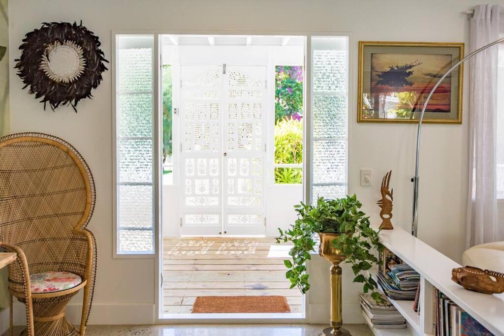 Jamaica House, Apartment
