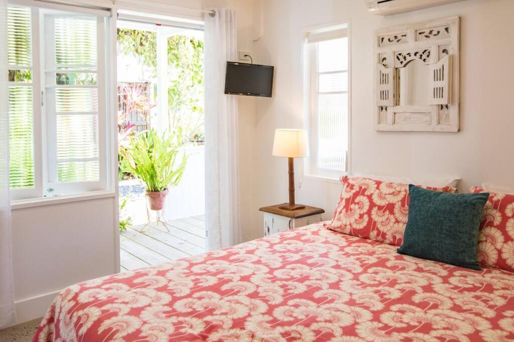 Jamaica House, Apartment *