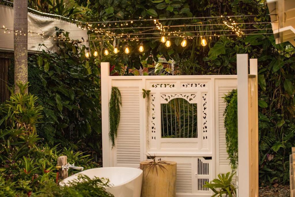 Jamaica House, Apartment