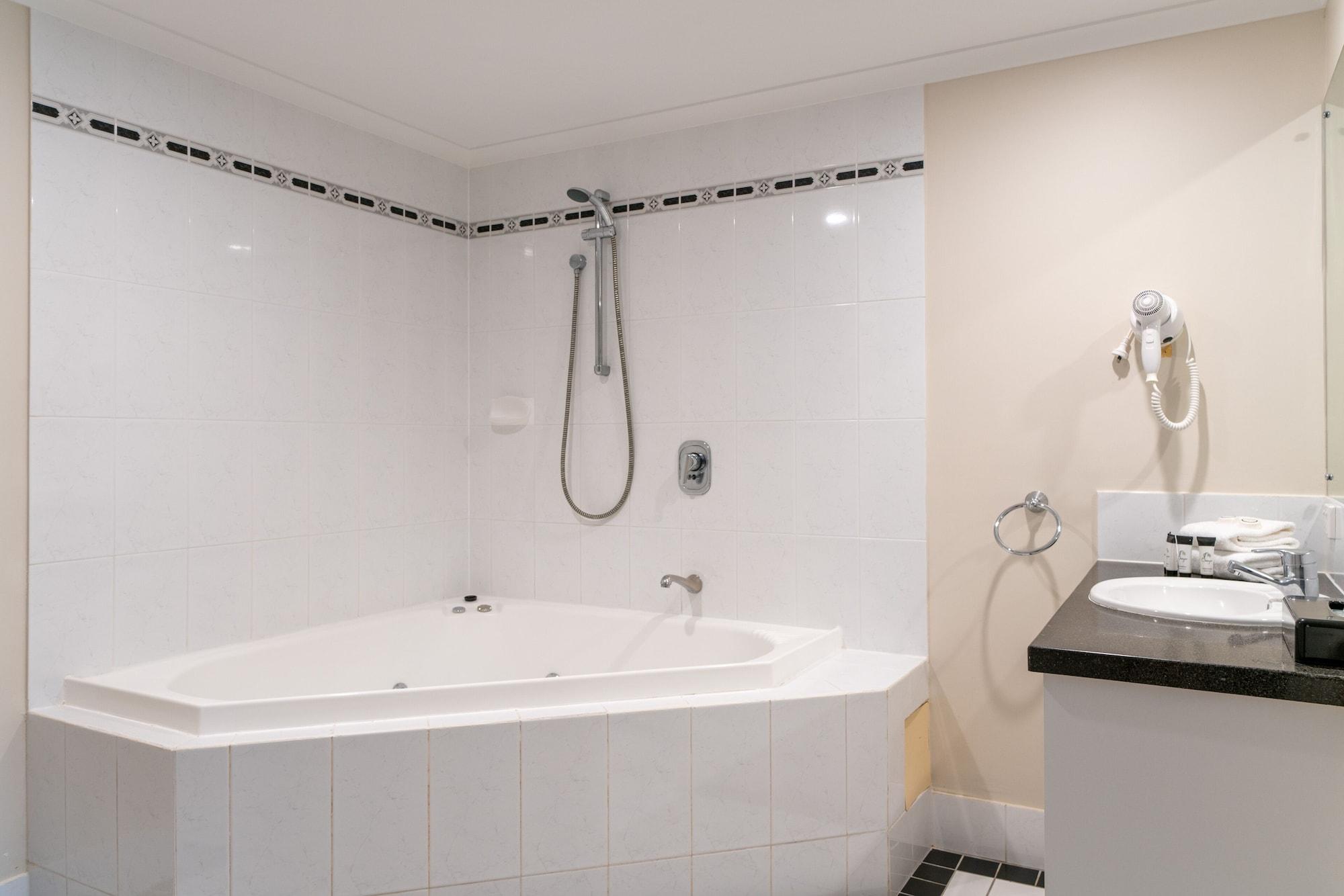 Regal 4* Port Douglas