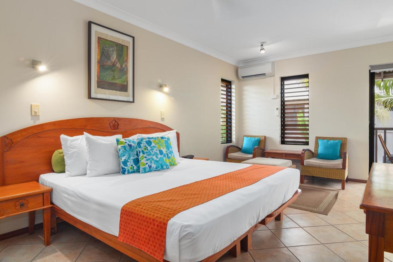 Hibiscus 52 - Fabulous Location 3 Minutes Walk To And Macrossan St * Port Douglas
