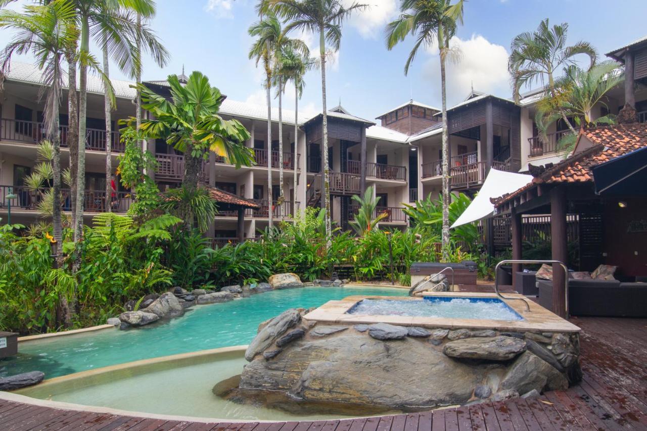 Hibiscus 52 - Fabulous Location 3 Minutes Walk To And Macrossan St *