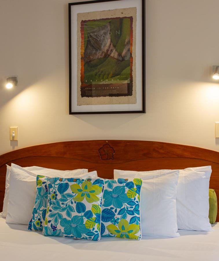 Apartment Hibiscus 52 - Fabulous Location 3 Minutes Walk To And Macrossan St *