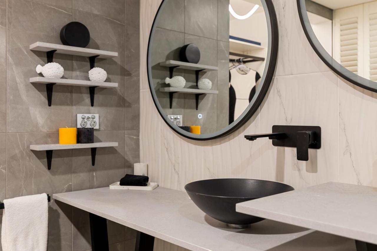 Apartment Chic In The Heart Of Town Port Douglas