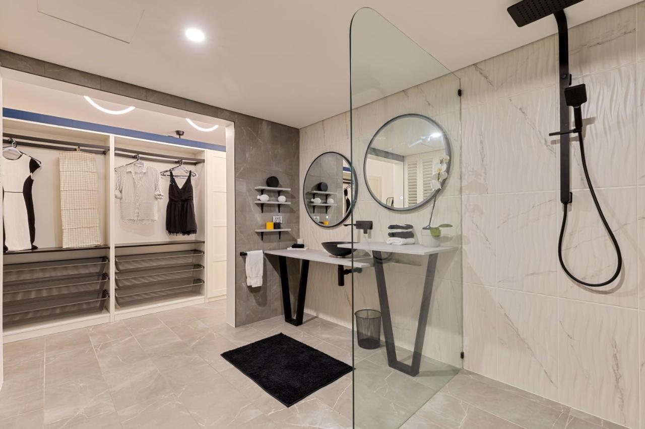 Chic In The Heart Of Town Apartment Port Douglas