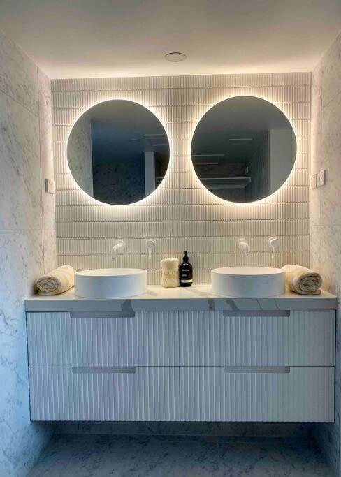 Apartment Wanderlust - Little Slice Of Heaven On Macrossan Str Port Douglas