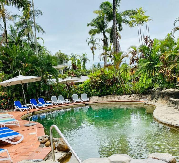 Wanderlust - Little Slice Of Heaven On Macrossan Str Port Douglas