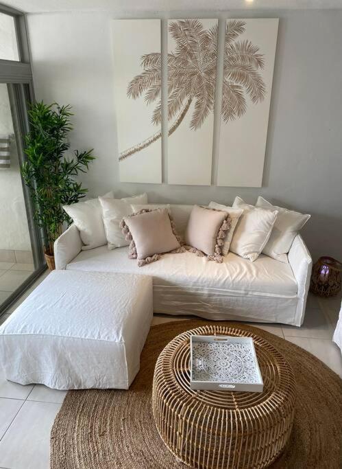 Wanderlust - Little Slice Of Heaven On Macrossan Str Port Douglas