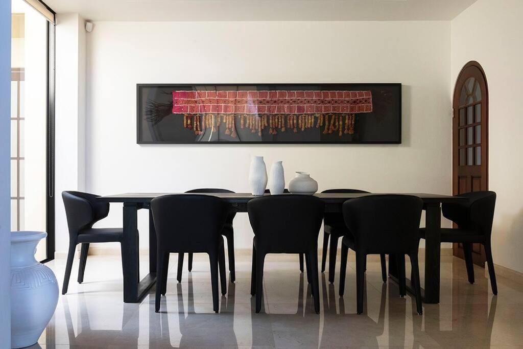 44 Island Point Road At By Hiha * Port Douglas