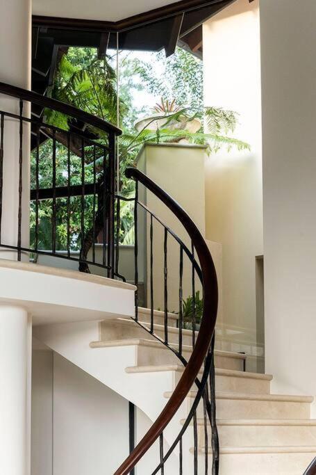 44 Island Point Road At By Hiha * Port Douglas