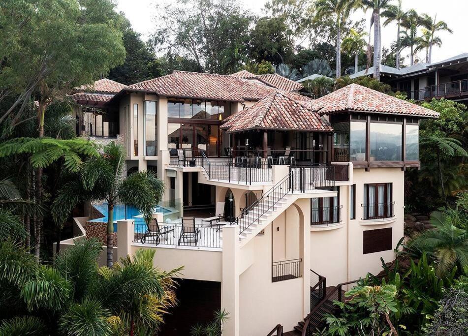 44 Island Point Road At By Hiha Holiday home Port Douglas
