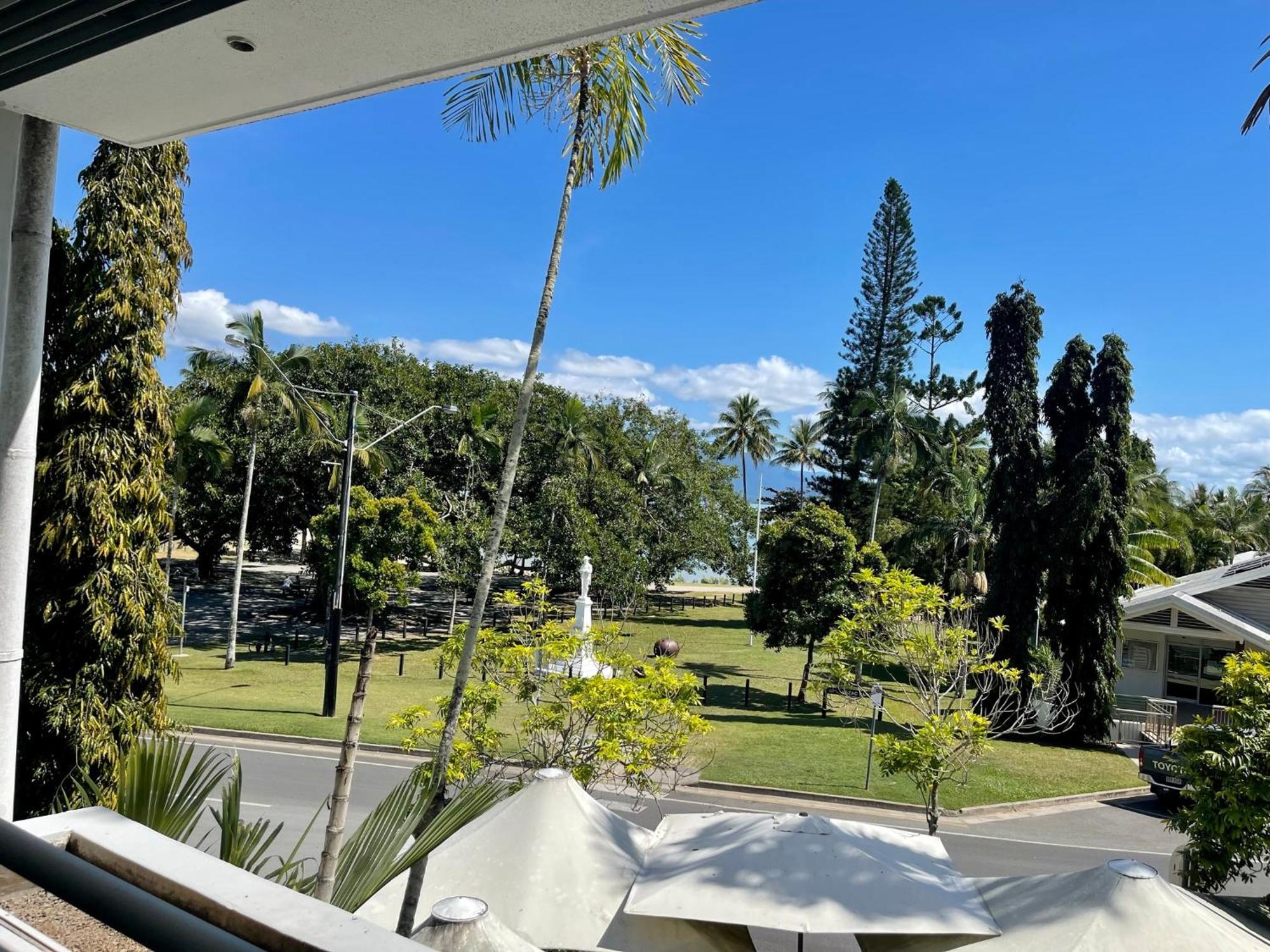 Aparthotel Club Tropical - Official Onsite Reception & Check In