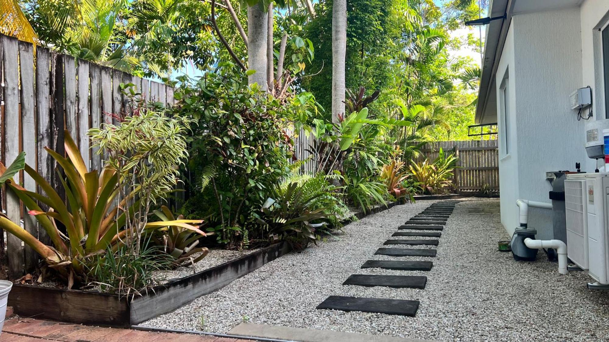 Privacy On Ti Tree Apartment Port Douglas