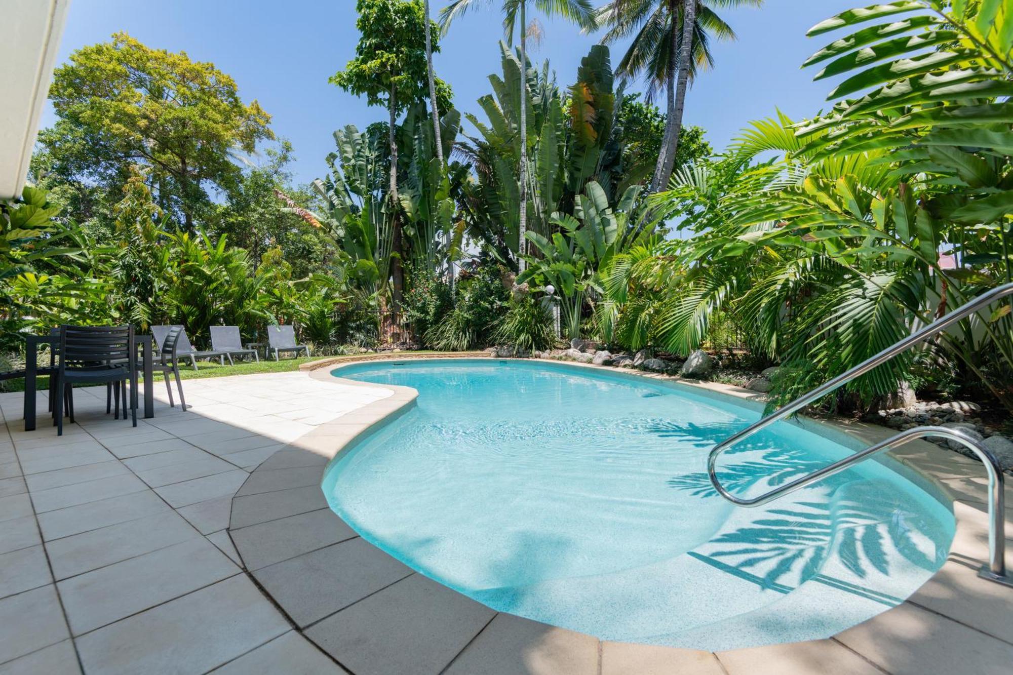 Unit 4 @ Tropical Reef Apartment *