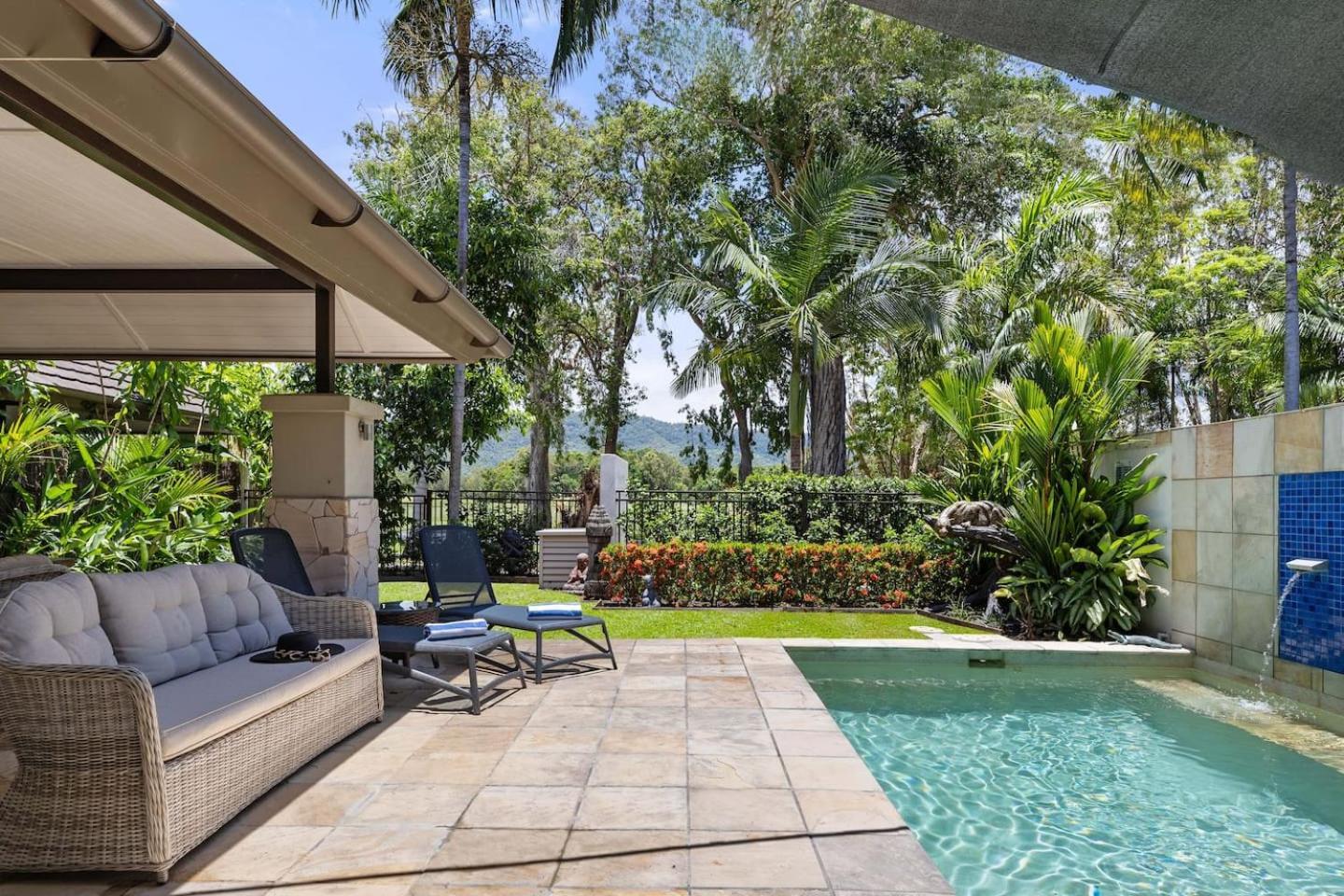 Sanctuary In Temple - Living Redefined Apartment Port Douglas