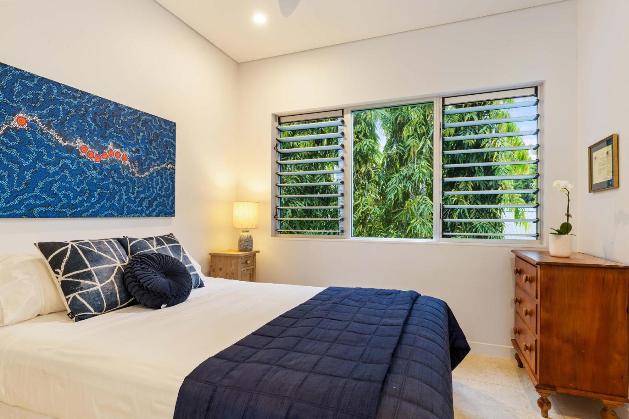 Beachfront 4 Bedroom Luxury - 16 Solander Boulevard Holiday home *