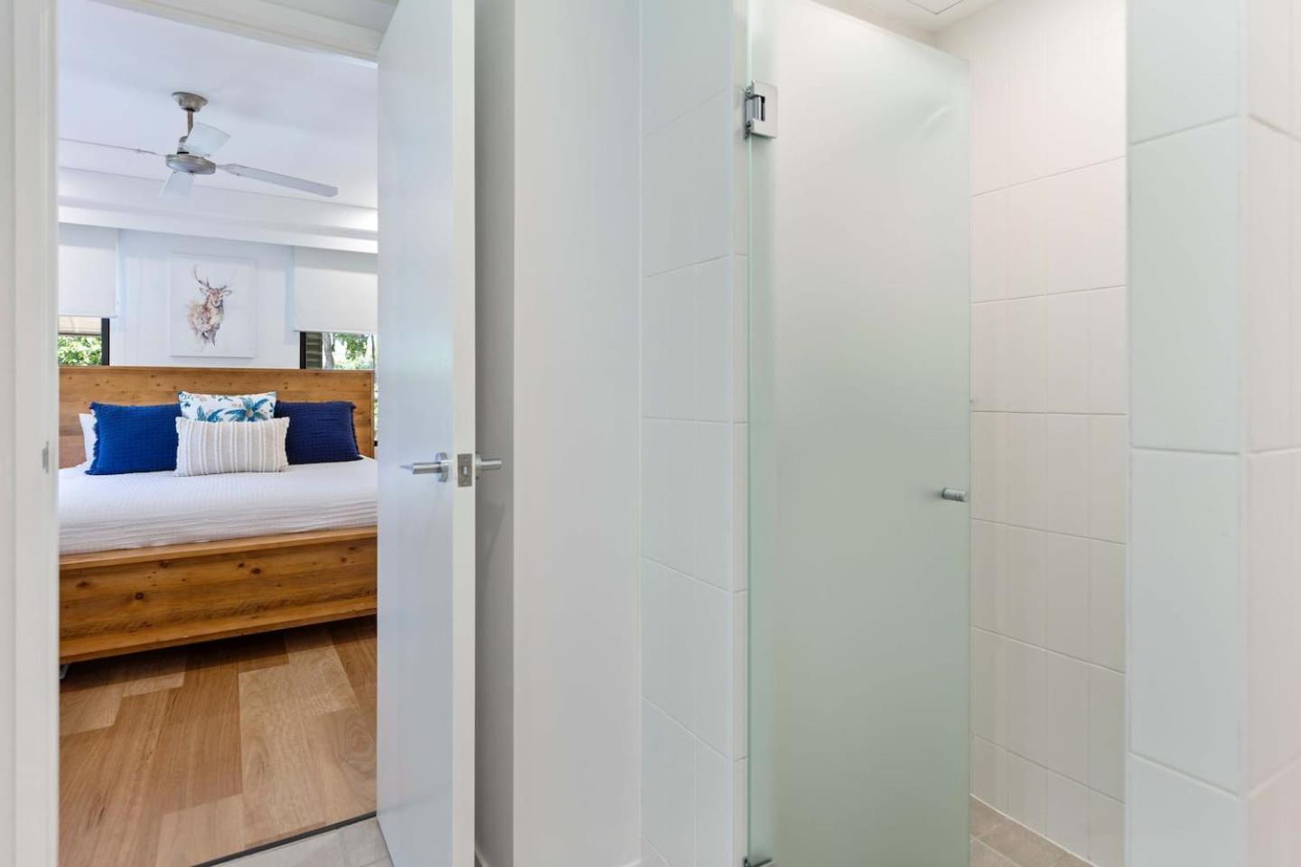Sanctuary In Temple - Living Redefined Apartment *