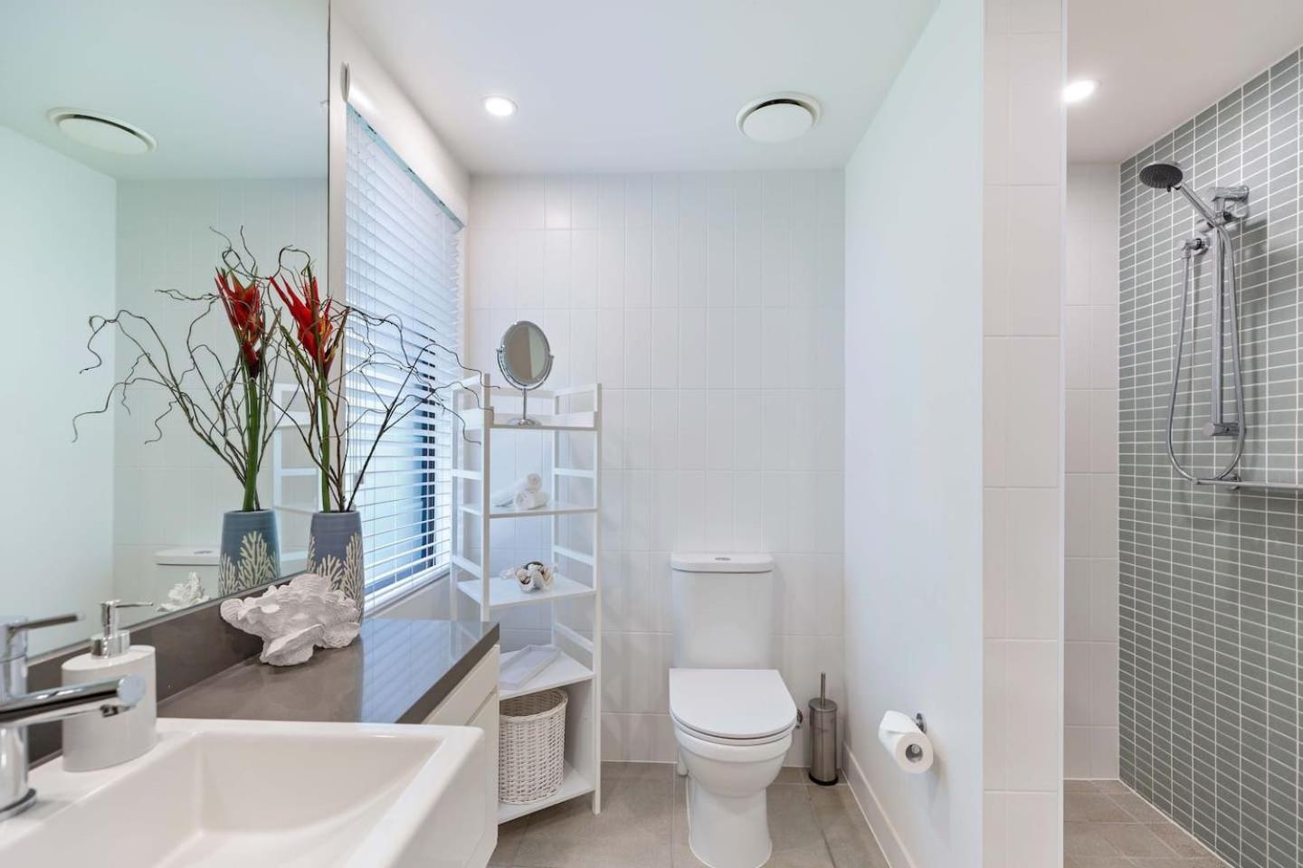 Sanctuary In Temple - Living Redefined Apartment Port Douglas