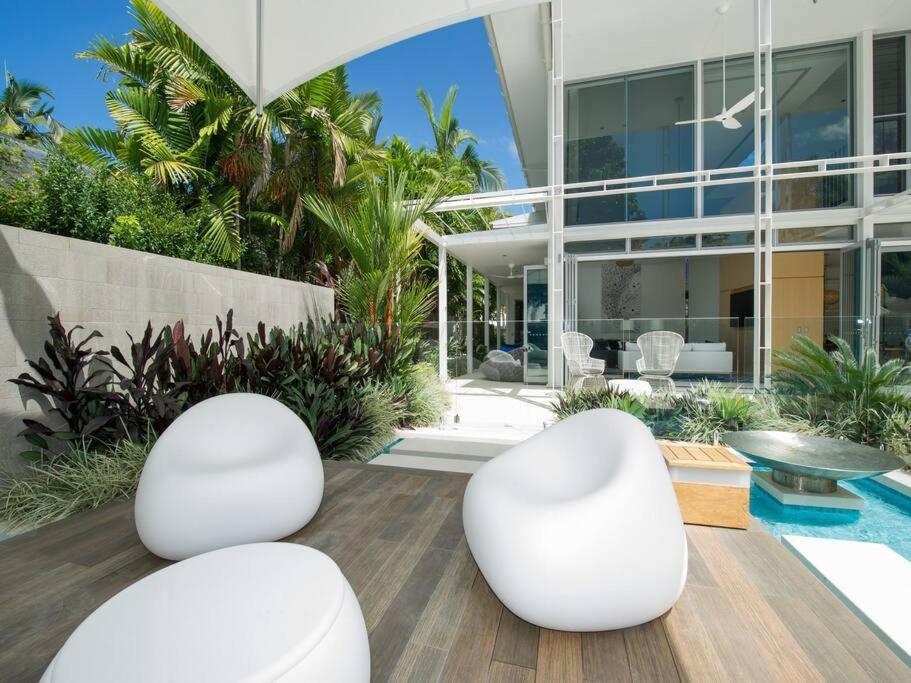 Holiday home The White Oasis - 5 Bedroom Luxury In Town