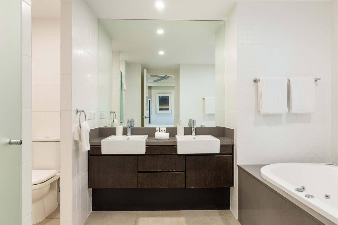 The Plunge Pool - Private Living