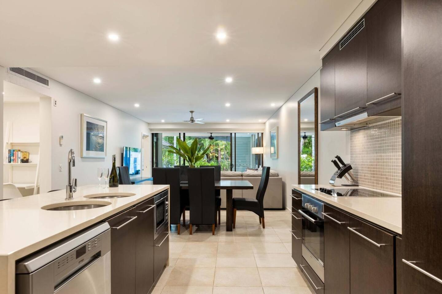 The Plunge Pool - Private Living