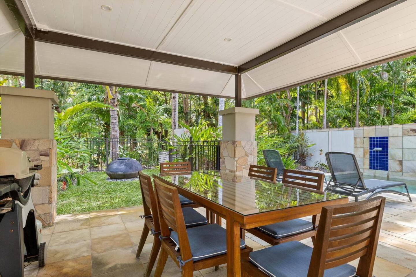 The Plunge Pool - Private Living Apartment *