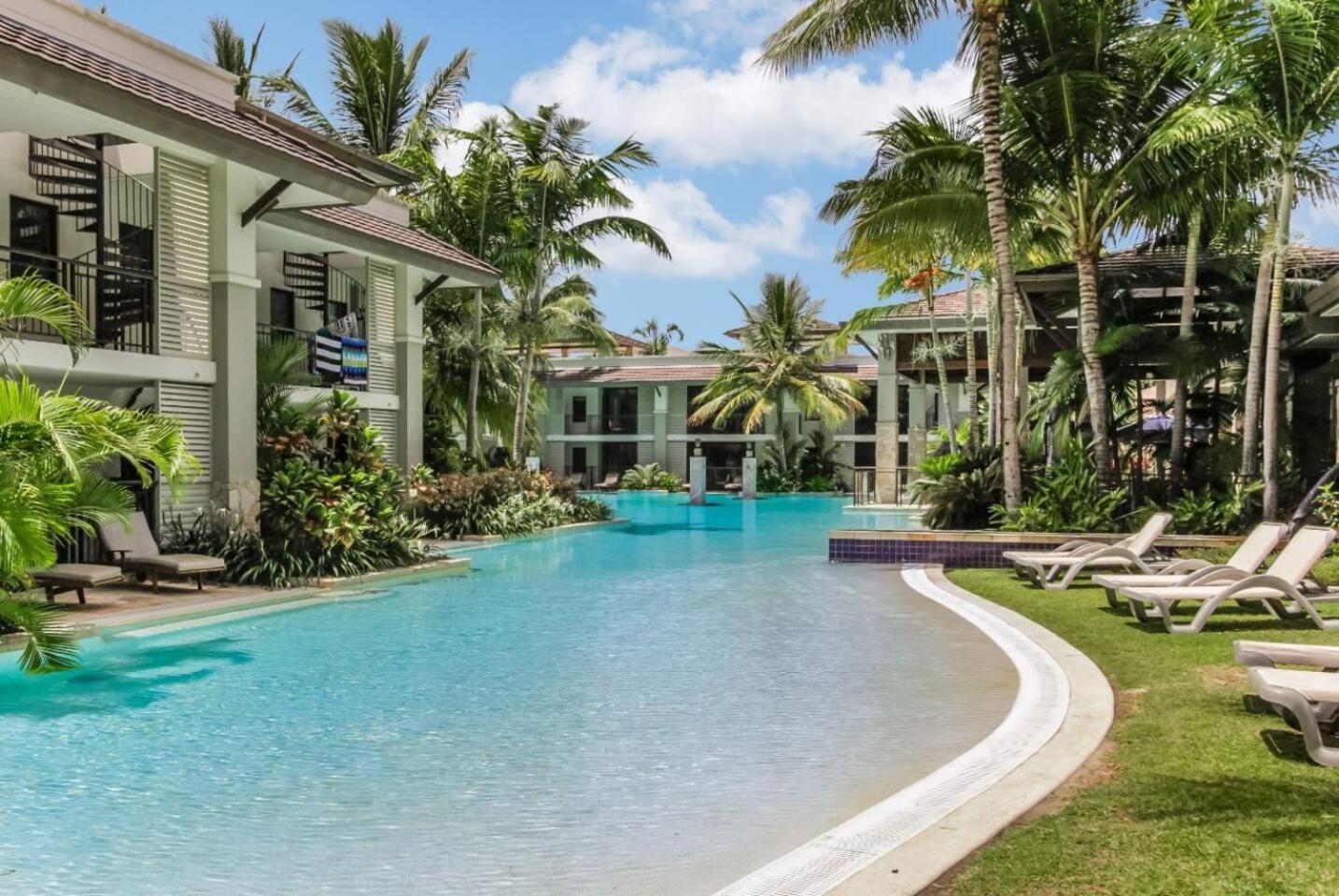 Poolside At Temple - A Lush Tropical Escape Apartment Port Douglas