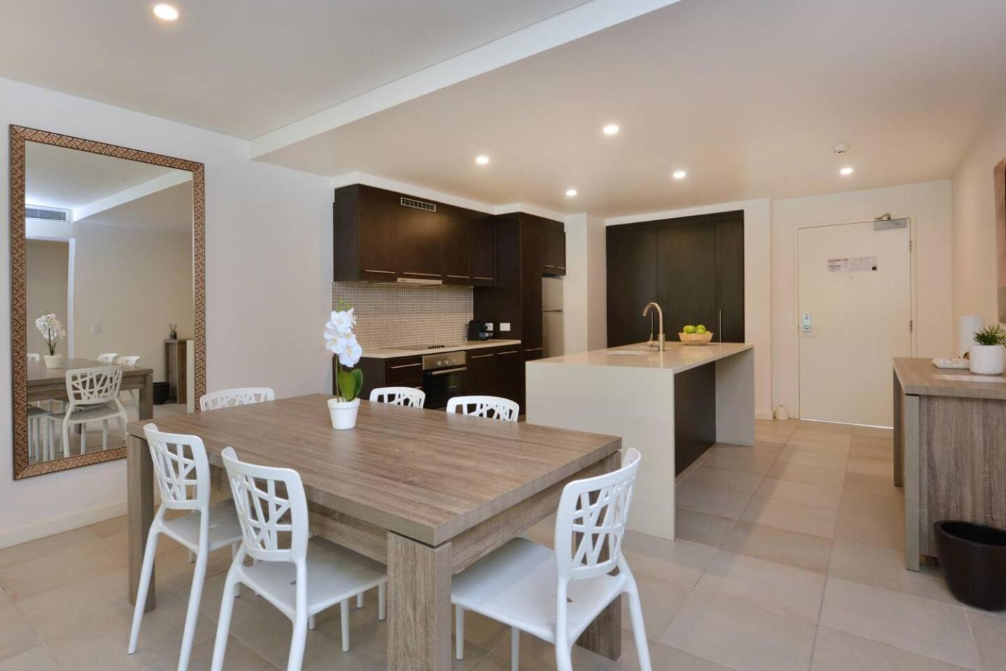 Apartment Resort-style Swim Out - A True Tropical Oasis Port Douglas